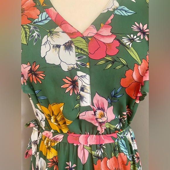 DR2 Dress - Picture 2 of 5